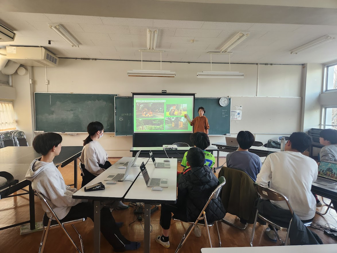 ワークショップに取り組む様子